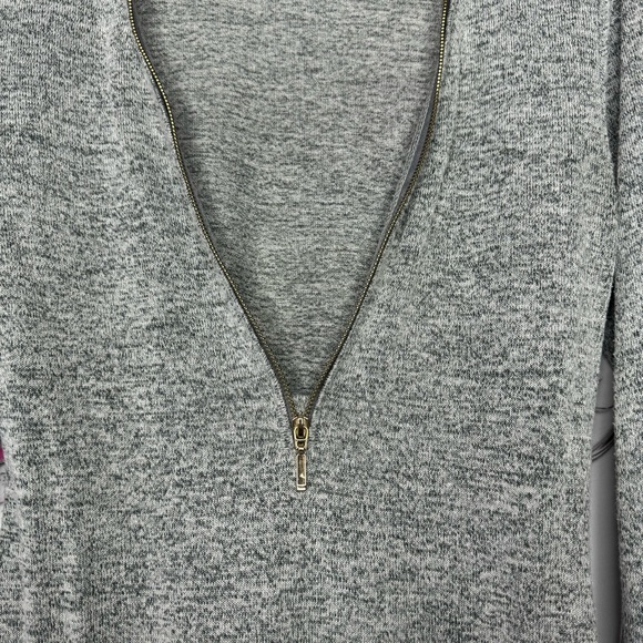 Dynamite top long sleeve zipper zip up grey gold soft stretchy V neck comfy - Picture 9 of 9